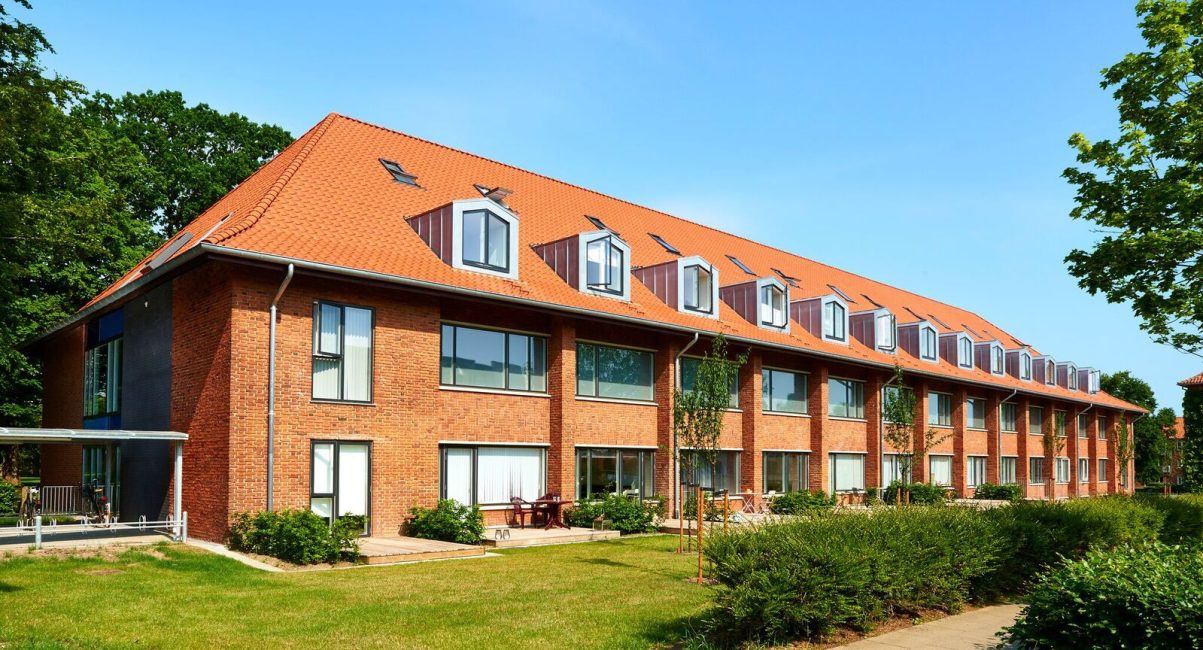 Facade Fra Vejen